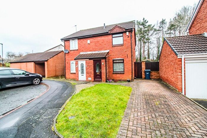 2 Bedroom Semi-Detached House For Sale In Glengarvan Close, Lambton, Washington, NE38