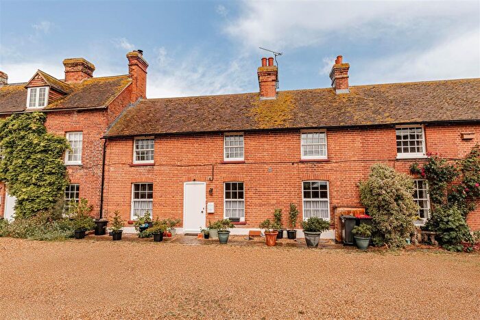 3 Bedroom Cottage For Sale In The Street, Ickham, Canterbury, CT3