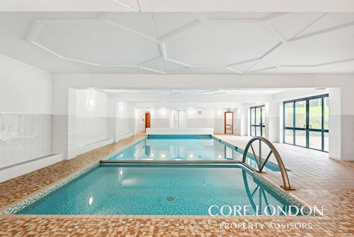 2 Bedroom Flat To Rent In Hillcrest Road, Ealing, W5