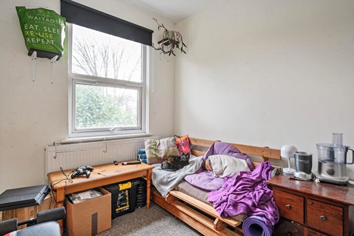 3 Bedroom Terraced House For Sale In Glenwood Road, London, N15