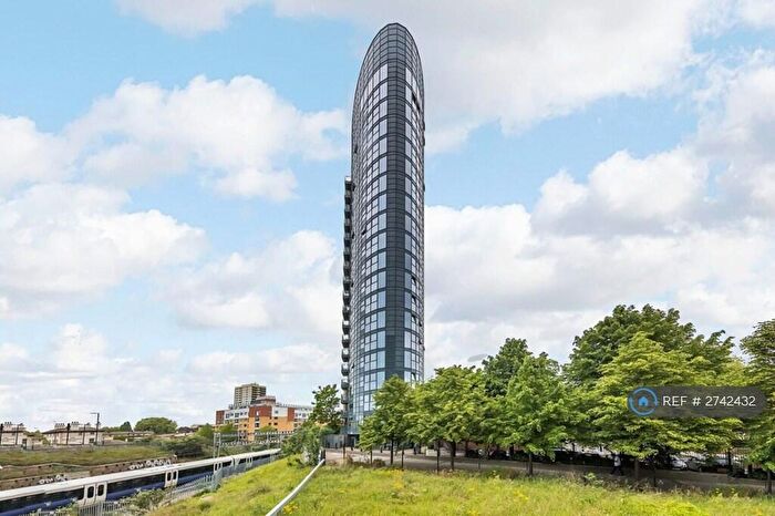 2 Bedroom Flat To Rent In Angel Lane, London, E15