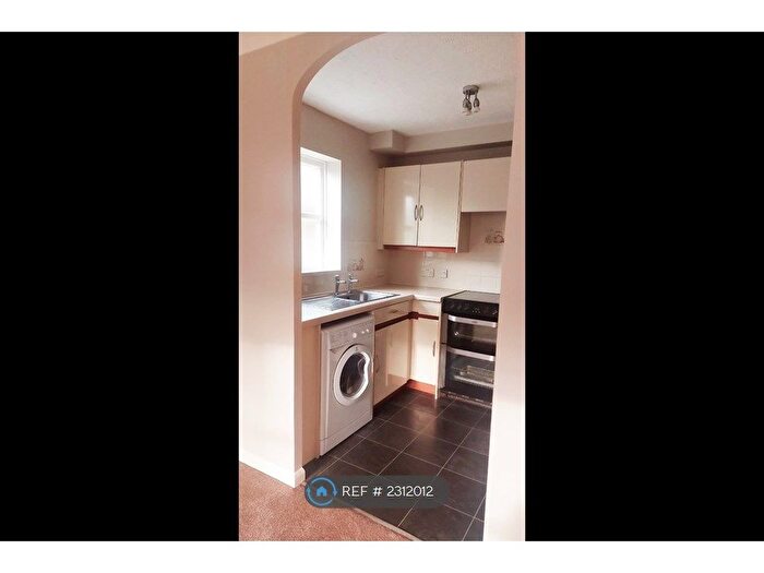 1 Bedroom Flat To Rent In Melford Court, Sutton, SM2