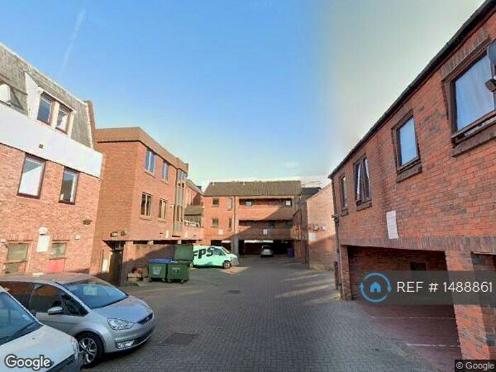 2 Bedroom Flat To Rent In Regent Court, Maidenhead, SL6