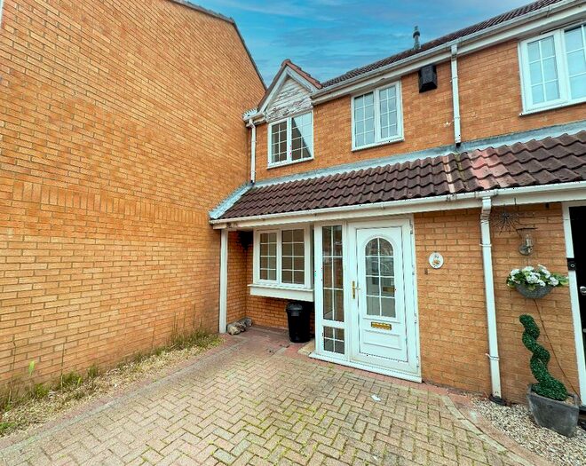 1 Bedroom Terraced House To Rent In Guardian Close, Hornchurch, RM11