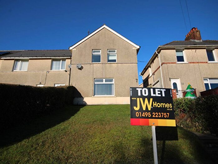 3 Bedroom End Of Terrace House To Rent In Tirbach Road, Wyllie, Blackwood, NP12