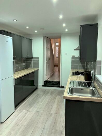 3 Bedroom Terraced House To Rent In Earl Street, Cardiff(City), CF11