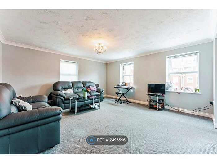 3 Bedroom Maisonette To Rent In Hatcher Crescent, Colchester, CO2