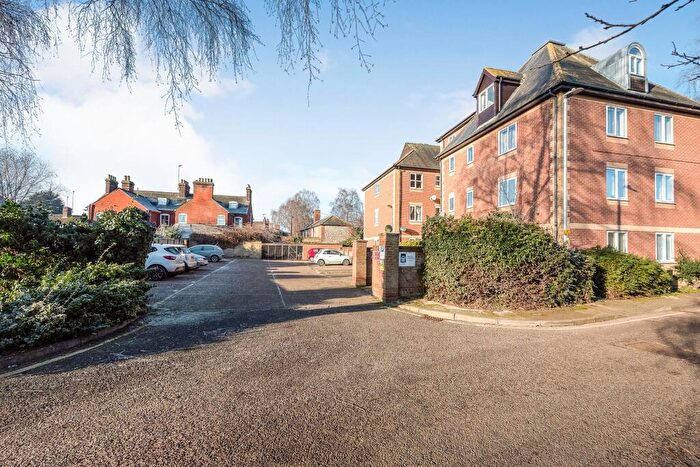 2 Bedroom Flat To Rent In Chantry Court, Cotton Lane, Bury St. Edmunds, IP33