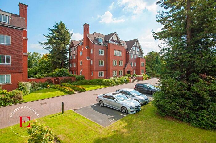 2 Bedroom Apartment For Sale In Tudor Court, Warwick Rd, Earlsdon, CV3
