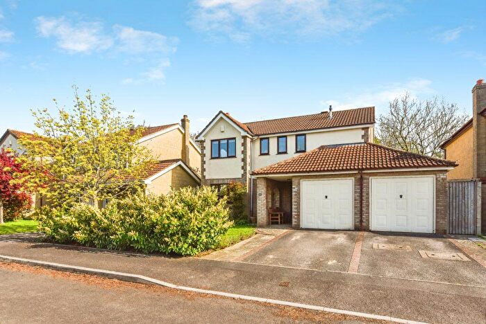 4 Bedroom Detached House For Sale In Compton Gardens, Frome, BA11