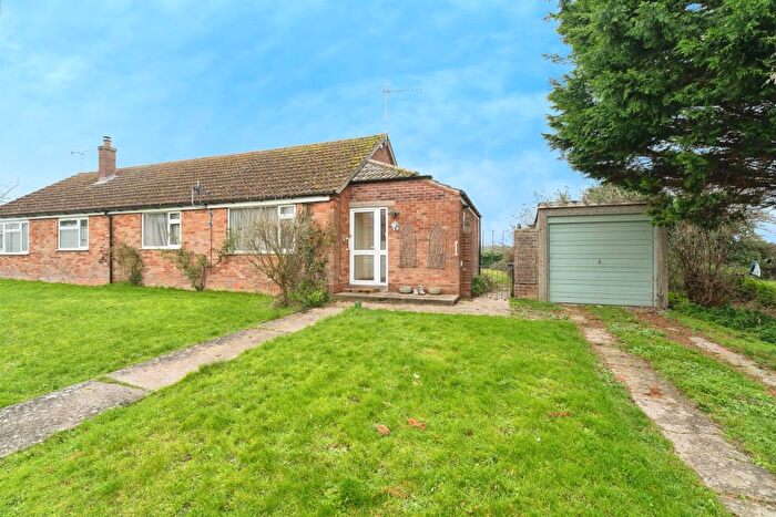 2 Bedroom Semi Detached Bungalow For Sale In Swans Close, Langham, Holt, NR25