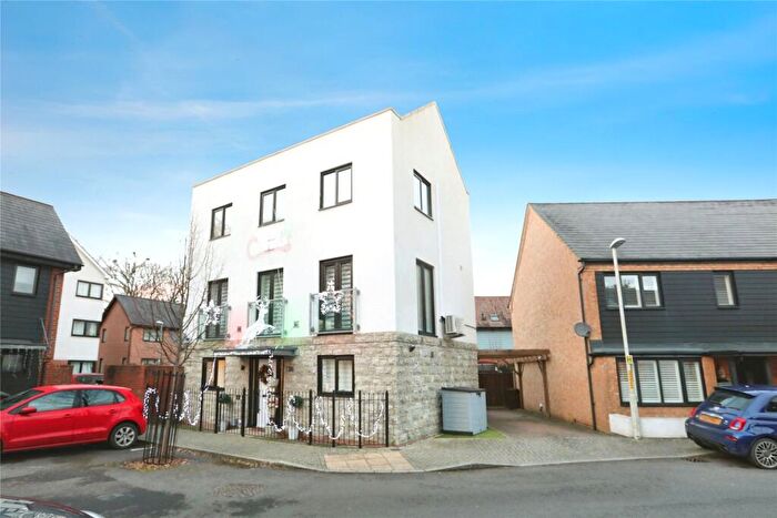 4 Bedroom Detached House For Sale In Hawley Drive, Leybourne, West Malling, Kent, ME19