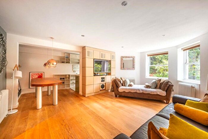2 Bedroom Flat To Rent In Bassett Road, London, W10