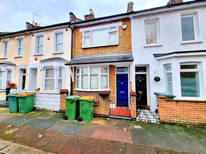 2 Bedroom Property To Rent In Faringford Road, Stratford, E15