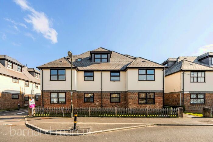 2 Bedroom Flat To Rent In Grove Road, Mitcham, CR4