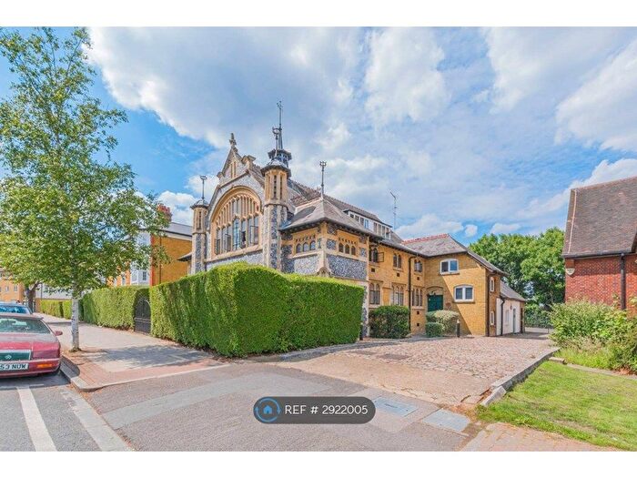 1 Bedroom Flat To Rent In Ashlar Court, London, N2