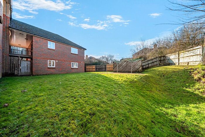 1 Bedroom Flat For Sale In Liphook, GU30