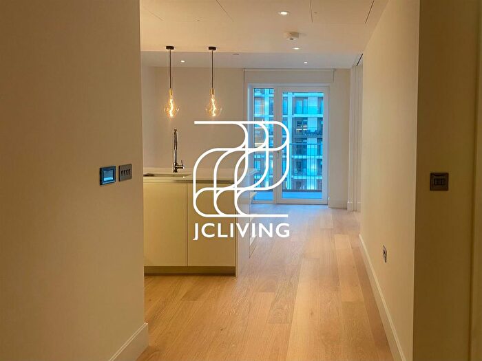 1 Bedroom Flat To Rent In Parkside Apartments, London, W12