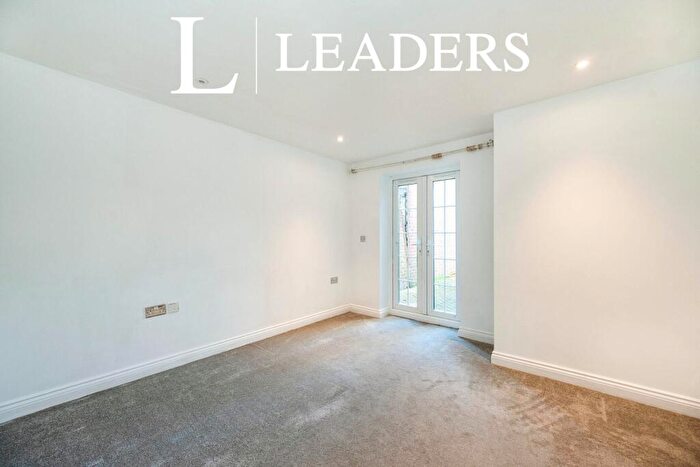1 Bedroom Flat To Rent In Boyle Court, Claremont Road, Portsmouth, PO1