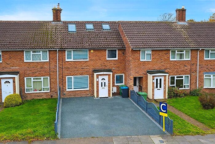 4 Bedroom Terraced House For Sale In Hawthorne Lane, Warners End, Hemel Hempstead, HP1