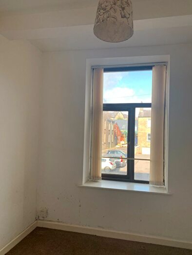 2 Bedroom Flat To Rent In Cowpe View, Bacup Road, Waterfoot, BB4