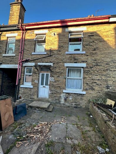 1 Bedroom Terraced House To Rent In Dartmouth Terrace, Bradford, West Yorkshire, BD8