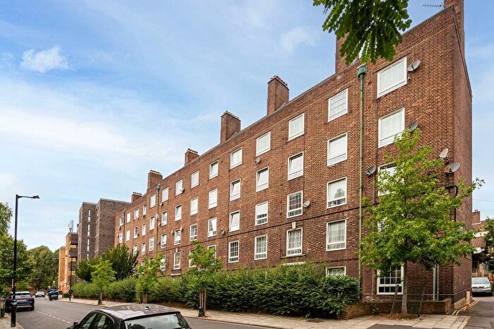 2 Bedroom Flat For Sale In Law Street, London Bridge, London, SE1