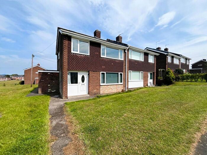 3 Bedroom Semi-Detached House To Rent In Delaval, Chester Le Street, DH2