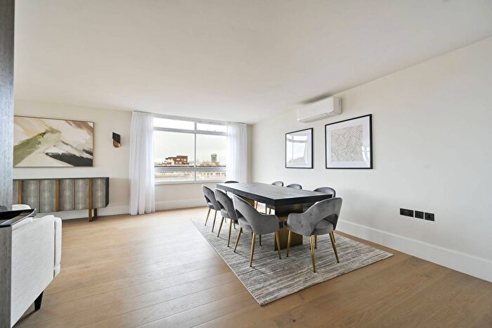 5 Bedroom Flat For Sale In Kensington Road, Kensington, London, W8