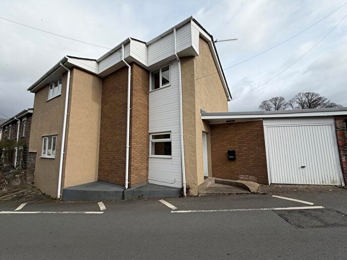 3 Bedroom Semi Detached House To Rent In Castle Road, Crickhowell, Powys., NP8