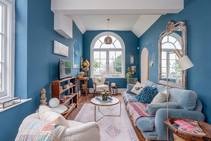 3 Bedroom Detached House For Sale In Sandy Lane, Lower Failand, Bristol, BS8