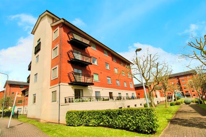 1 Bedroom Apartment For Sale In Henke Court, Cardiff, CF10