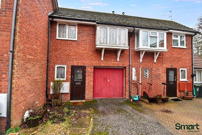 2 Bedroom Terraced House For Sale In Falkland Close, Exeter, EX4