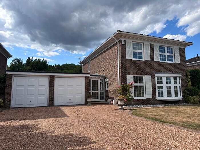 4 Bedroom Detached House For Sale In Harkness Drive, Canterbury, Kent, CT2