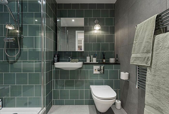 4 Bedroom Flat To Rent In Repton Gardens, Wembley Park, HA9