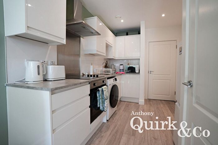1 Bedroom Flat To Rent In High Street, Southend-On-Sea, SS1