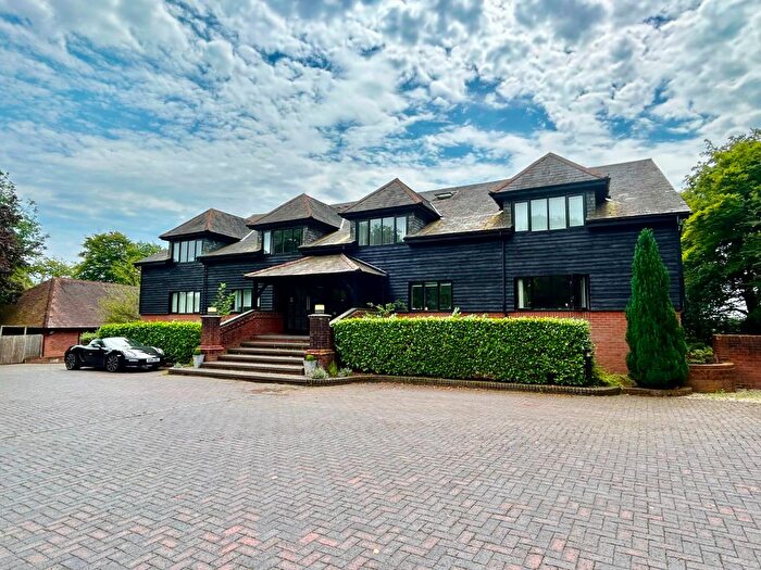 3 Bedroom Flat To Rent In The Kiln, Sotherington Lane, Selborne, Alton, GU34