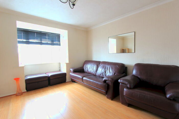 1 Bedroom Apartment To Rent In Summerhill Way, Mitcham, Surrey, CR4