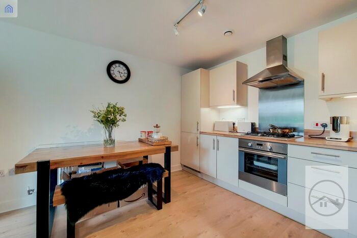1 Bedroom Flat To Rent In St. Georges Grove, London, SW17