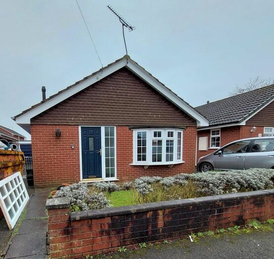 2 Bedroom Detached Bungalow To Rent In Dee Close, Sandbach, CW11