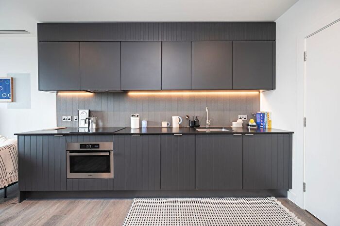 1 Bedroom Flat To Rent In Cherry Park Lane, Stratford, London, E20