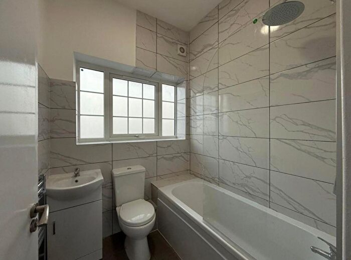 1 Bedroom Terraced House To Rent In Bolsover Street, Hucknall, NG15