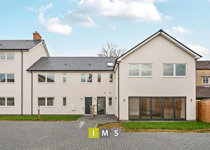 2 Bedroom Flat To Rent In Kingsclere Road, Bicester, OX26