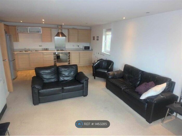 1 Bedroom Flat To Rent In Warrington, Warrington, WA2