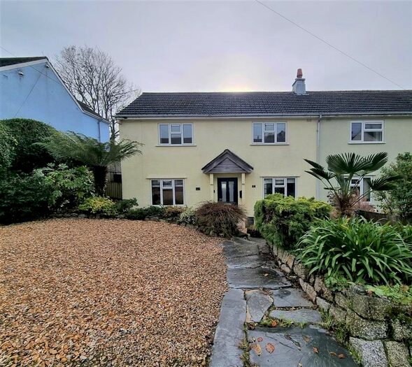 3 Bedroom Property To Rent In Orchard Vale, Flushing, Falmouth, TR11