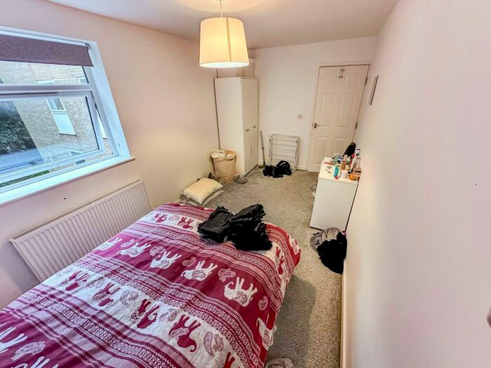 1 Bedroom Flat To Rent In Central Avenue, Manchester, Greater Manchester, M19