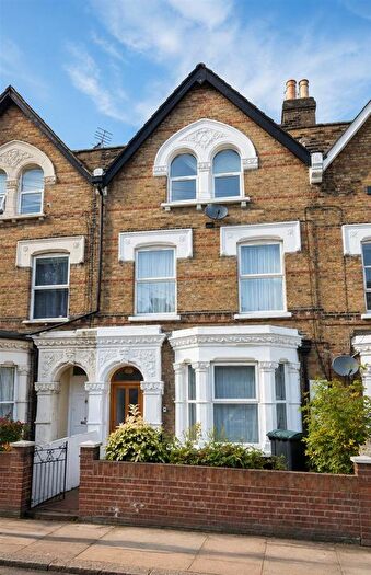 1 Bedroom Flat To Rent In Hermitage Road, London, N4