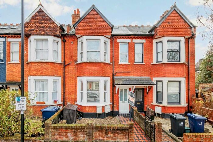 2 Bedroom Flat To Rent In Holly Park Road, Hanwell, London, W7