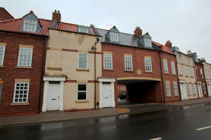 3 Bedroom House To Rent In Minster Wharf, Beverley, East Riding Of Yorkshire, Uk, HU17