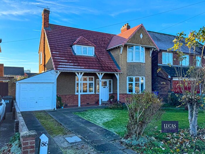 3 Bedroom Detached House For Sale In Harborough Road, Desborough, Kettering, NN14